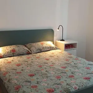 Casa Prospettiva Verde, Tra Natura E Citta Milano