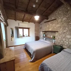 Corte Davini Alloggio per agriturismo Monzambano