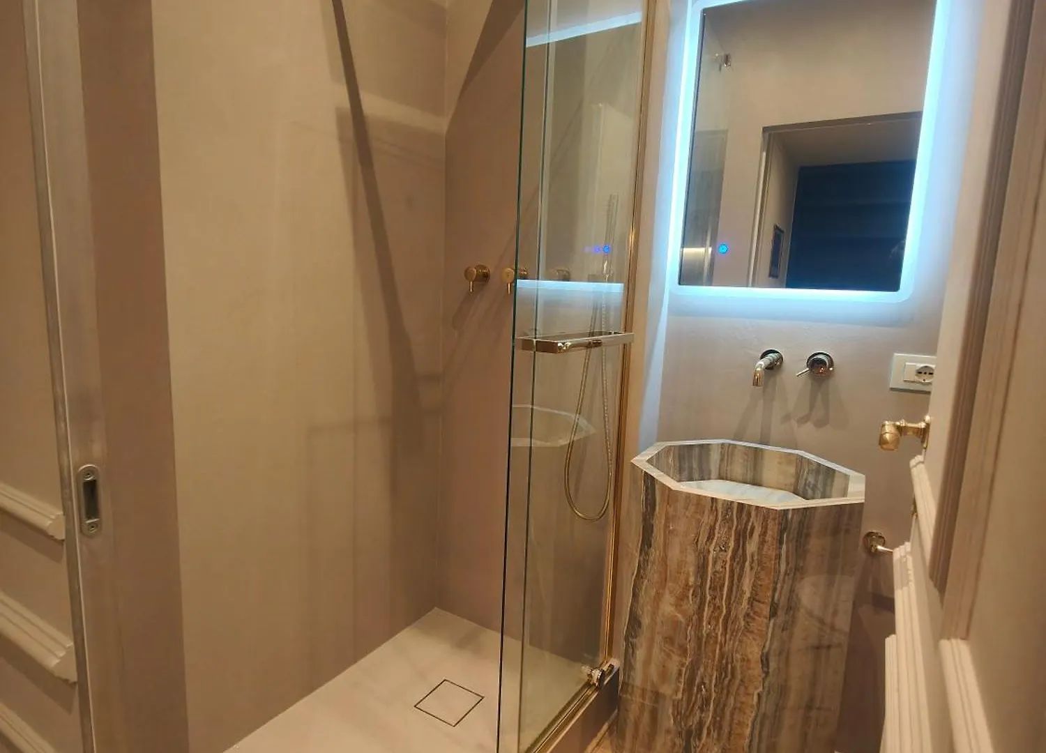 Ottoboni 2A Luxury Penthouse Apartment Milan